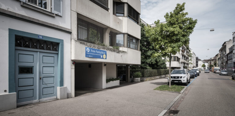 Parcandi Parkhaus am Dienstag, 27. Juli 2021 in Basel. © Photo Dominik Plüss